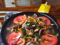 -乡土特色.冷锅鱼.牦牛肉汤锅