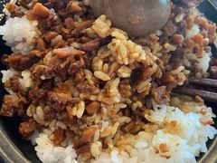 金牌卤肉饭-老妈米线(港龙店)