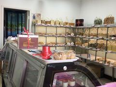 -黑森林饼皇(石龙路总店)