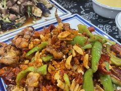 -八两八金·莱芜特色炒鸡(市南漳浦路店)