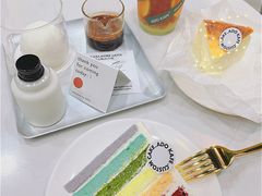 彩虹蛋糕-ADO KAFE(大学城店)