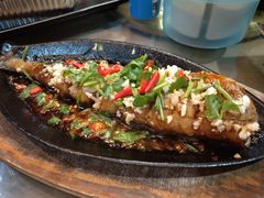 铁板鳕鱼-东北往事烧烤炒菜