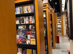 -西西弗书店&矢量咖啡(凯德晶萃广场店)