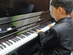 -柏斯音乐艺术中心·钢琴·吉他(上音店)