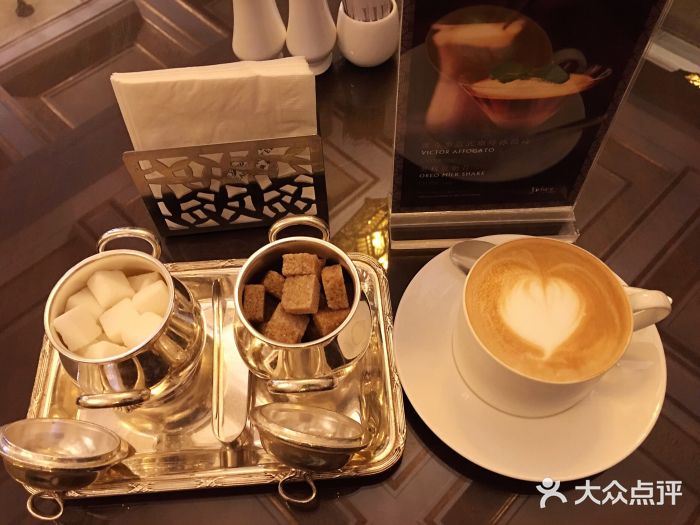 和平饭店茉·莉酒廊 Jasmine Lounge拿铁图片