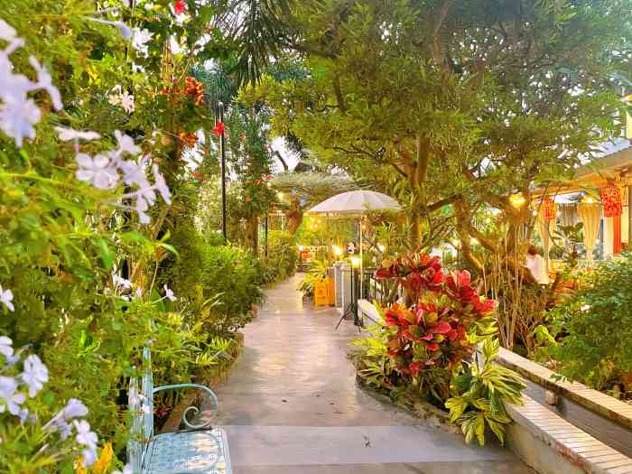 天然居(霞石沙羊路店)-"一家餐厅的食物和环境对于吃货的我来说还是.