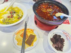 -渝是乎川渝小炒(新世界百货望京店)