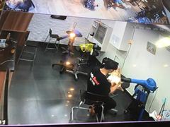 -八公叔叔宠物美容连锁(春申店)