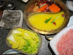 -小天鹅火锅·一线江景洪鼎旗舰店(洪崖洞店)