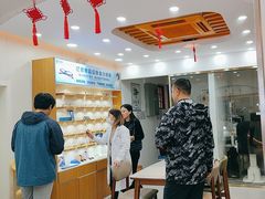-亿视康青少儿眼镜(五官科店)