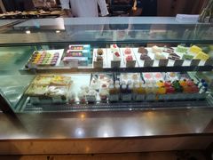 面包甜点陈列柜-1868 Café(自然博物馆店)