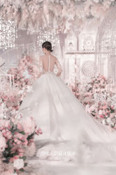 拖尾-AMOUR·爱沫婚纱礼服·小众设计品牌