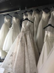 -喜喜婚纱HAPPINESS STUDIO奢定馆(海淀体验馆)