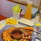 立马安排上了 他家的虾超级新鲜而且只只饱满肉质特别新鲜