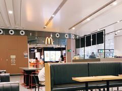 大堂-麦当劳(北京大兴机场二层国内到达(安检外)店)