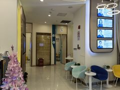-维乐口腔(美维云门诊陆家嘴店)