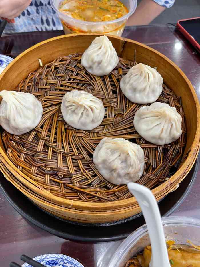 鼎福记·小笼馄饨(宁波路店)-"上海小笼包吃多了换换口味吃无锡小笼包