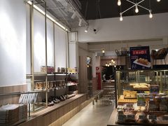 自助取餐区-顶东面包花园·生日蛋糕(世博店)