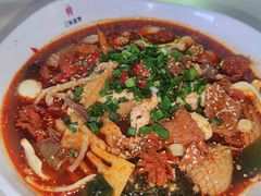-三顾冒菜·麻辣烫(万达店)