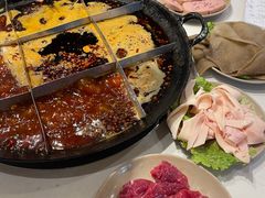 -岗上渣渣老火锅(两路口店)