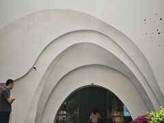 -涨巢·潮玩水疗局