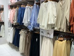 -优衣库(广州天河领展广场店)