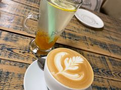 枫叶拿铁-Cafe Alice咖啡爱丽丝(奥城店)