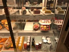 面包甜点陈列柜-Tims天好咖啡·贝果(雁展路万象天地店)