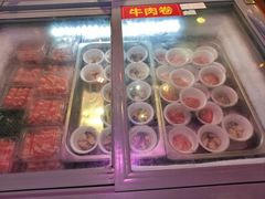 -尚品海鲜肥牛自助火锅(湖明店)