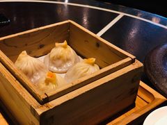 十足蟹粉大汤包-杭州西子湖四季酒店·金沙厅