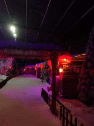 -圣名游乐城冰雪大世界