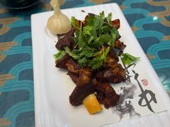 -三江源美食城