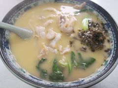 -明呈黄鱼面馆(斜土路店)