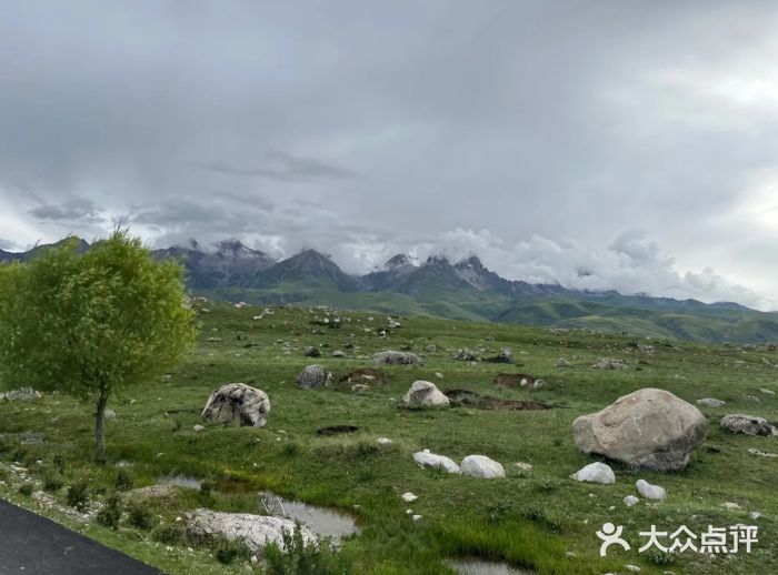 莲宝叶则景区图片