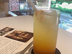 -Line来恩咖啡(石厦花园店)