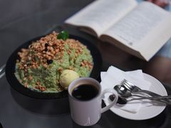-洪小鹏生活美学馆(领SHOW天地店)