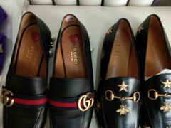 -京伟修鞋洗鞋奢侈品皮具护理店