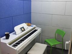 -The ONE 智能钢琴教室音乐恋琴吧·青岛市海玖玖艺术培训学校