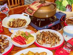 -老鼎万春卤菜(五代传承创始老店)