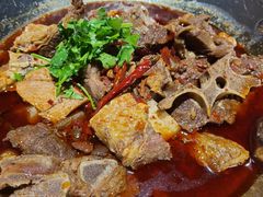 -大众跷脚牛肉馆·非遗传承单位(峨眉山店)