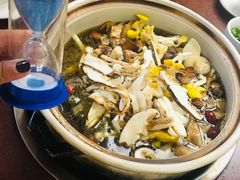 -东巴谷野生菌火锅餐厅