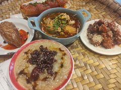 -爆炸头阿姨小四川正宗川味小吃(无任何分店)