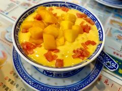 杨枝甘露-广信牛奶甜品世家(台东店)