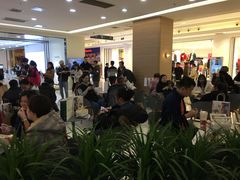 -奈雪的茶(亨特国际广场店)