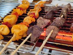 -哈尔滨小酒馆·鲜肉现穿自助烧烤(康新花园店)