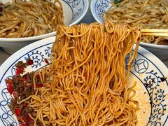 -李与白包子铺(桐梓林店)