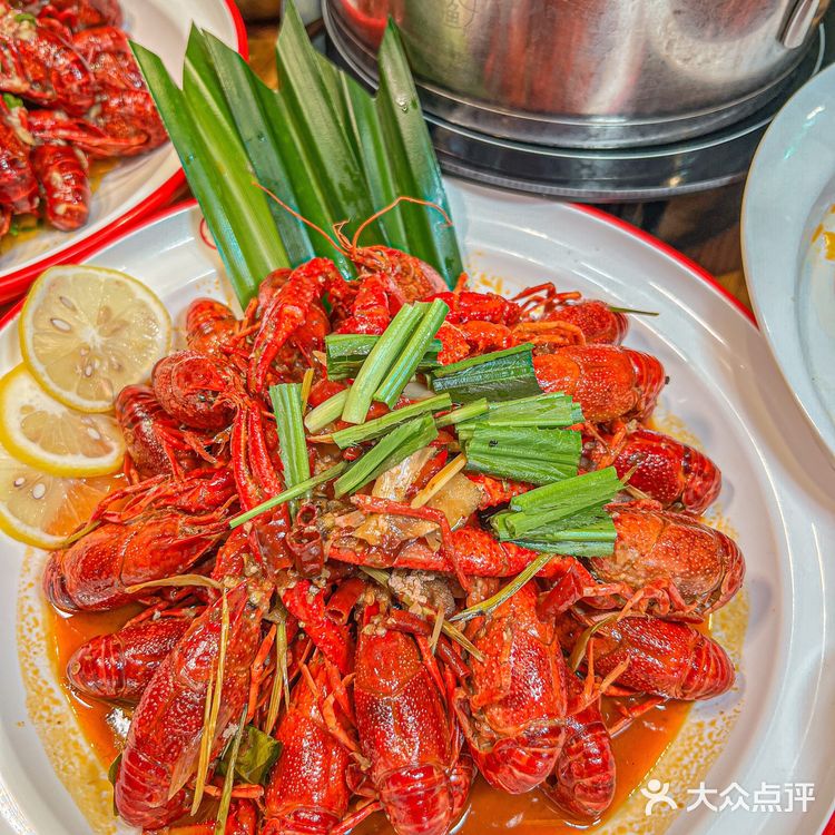 霸王虾×集渔!冬阴功口味小龙虾惊艳了