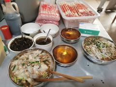 -正宗杨记普洱酸醋米线(总店)