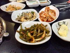 -牛信亭韩国料理·炭火烤肉(紫藤路店)