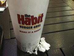 -The Habit Burger Grill 哈比特汉堡(爱琴海店)